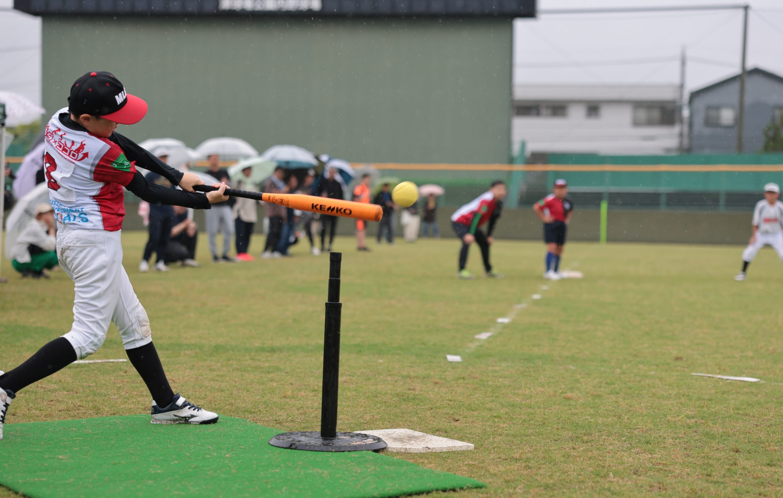 「三十三銀行杯第14回三重県小学生ティーボール選手権大会」に協賛します。